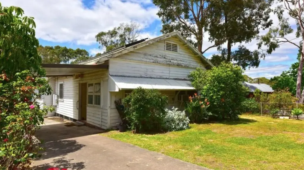 Creepy property listing has been leaving potential homebuyers shocked.