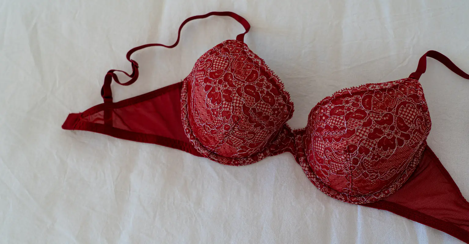 Woman in heated dispute with dating app after uploading a picture of herself in her bra