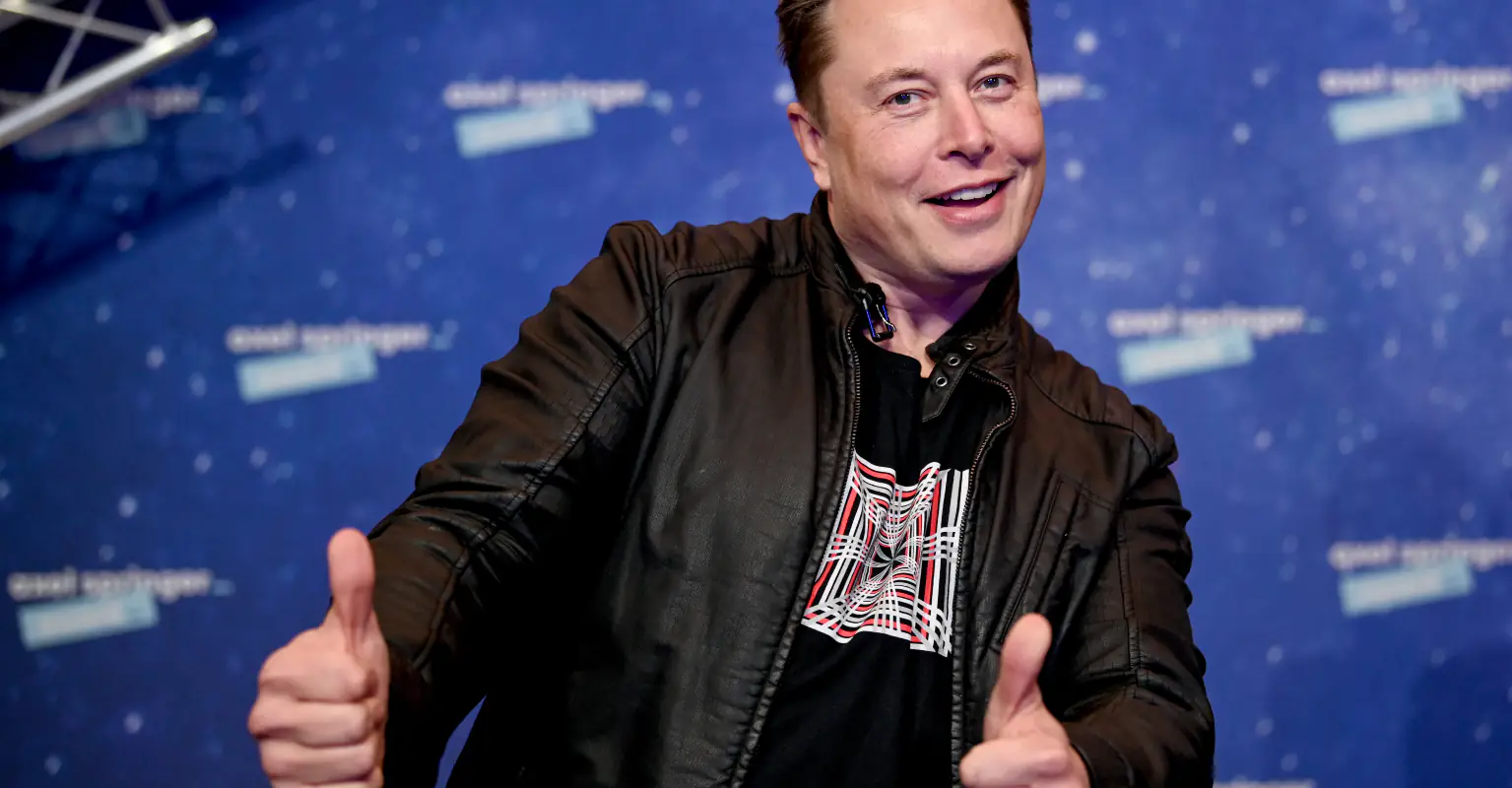 Elon Musk complains about gender pronouns on Twitter and is swiftly shut-down