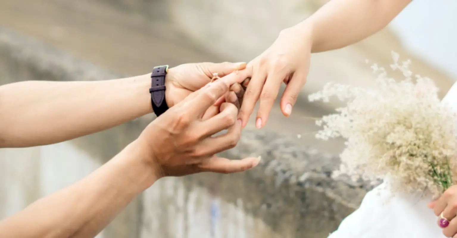 Man proposes to sleeping girlfriend, posts on Facebook, and seriously divides people