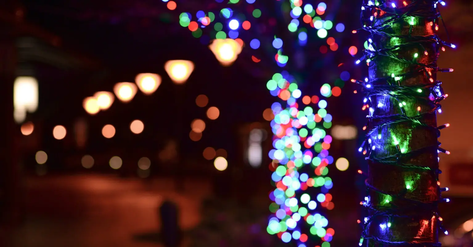 Minnesota resident receives scathing letter slamming decision to put up 'harmful' Christmas decorations