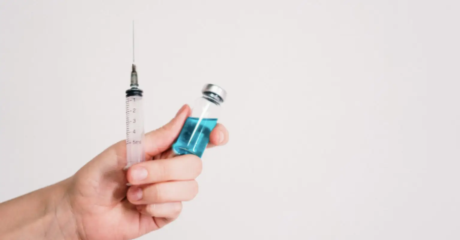 Woman asks for prayers after husband allegedly vaccinates daughter without permission - internet responds