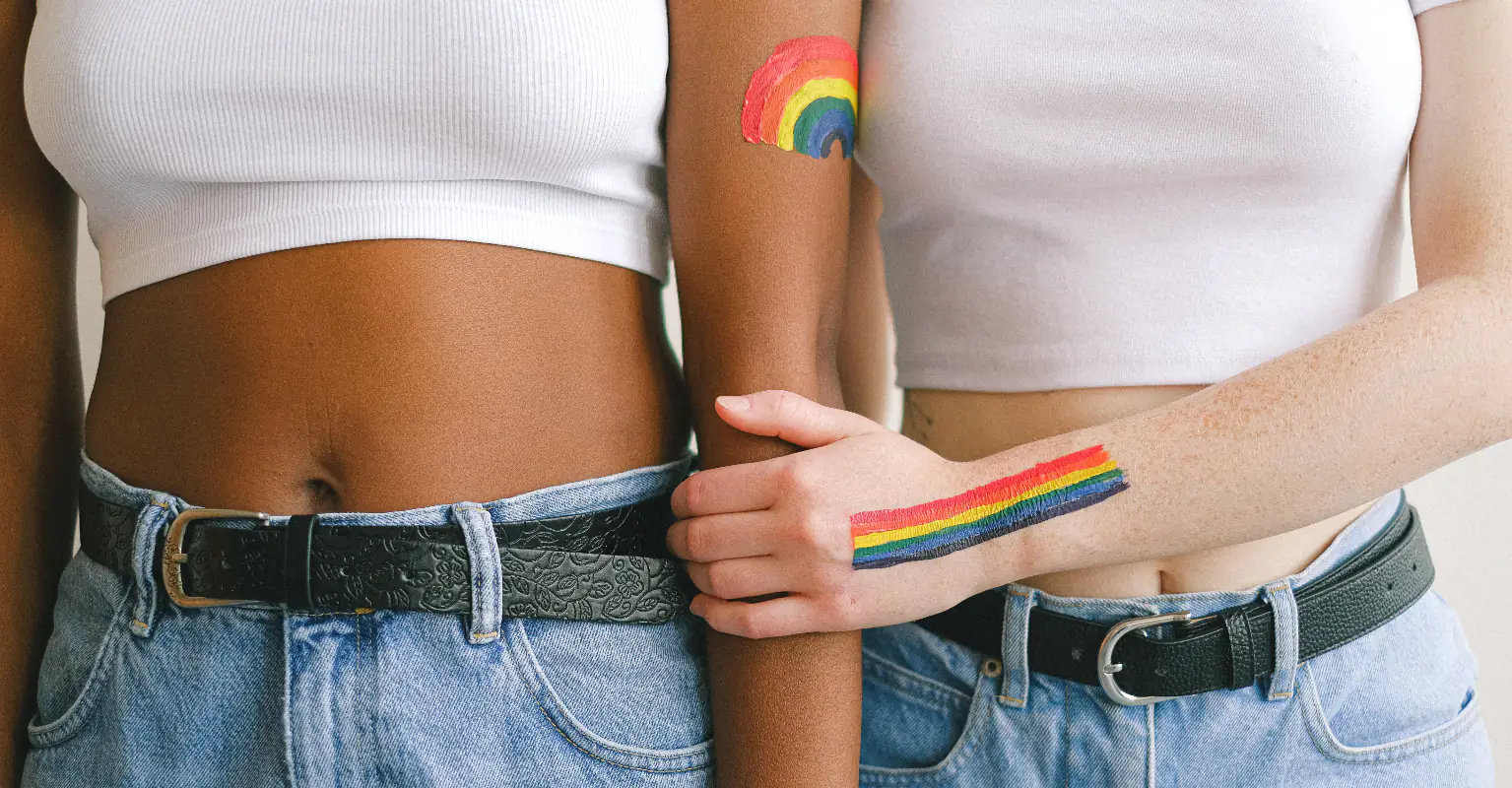 Bisexual woman perfectly shuts down straight friends for repeatedly asking if she 'misses the D'
