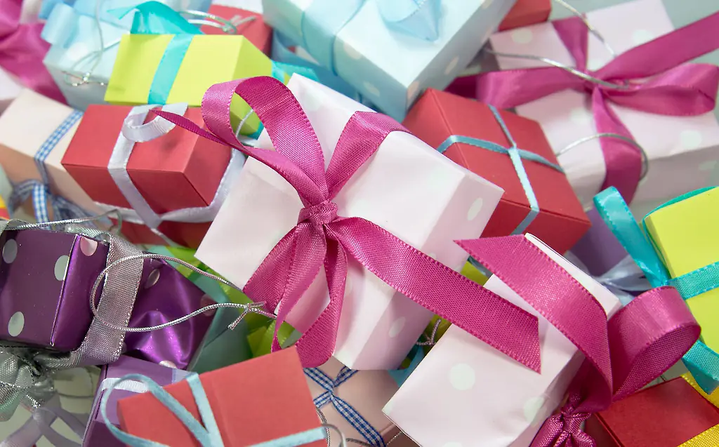 Presents Gifts