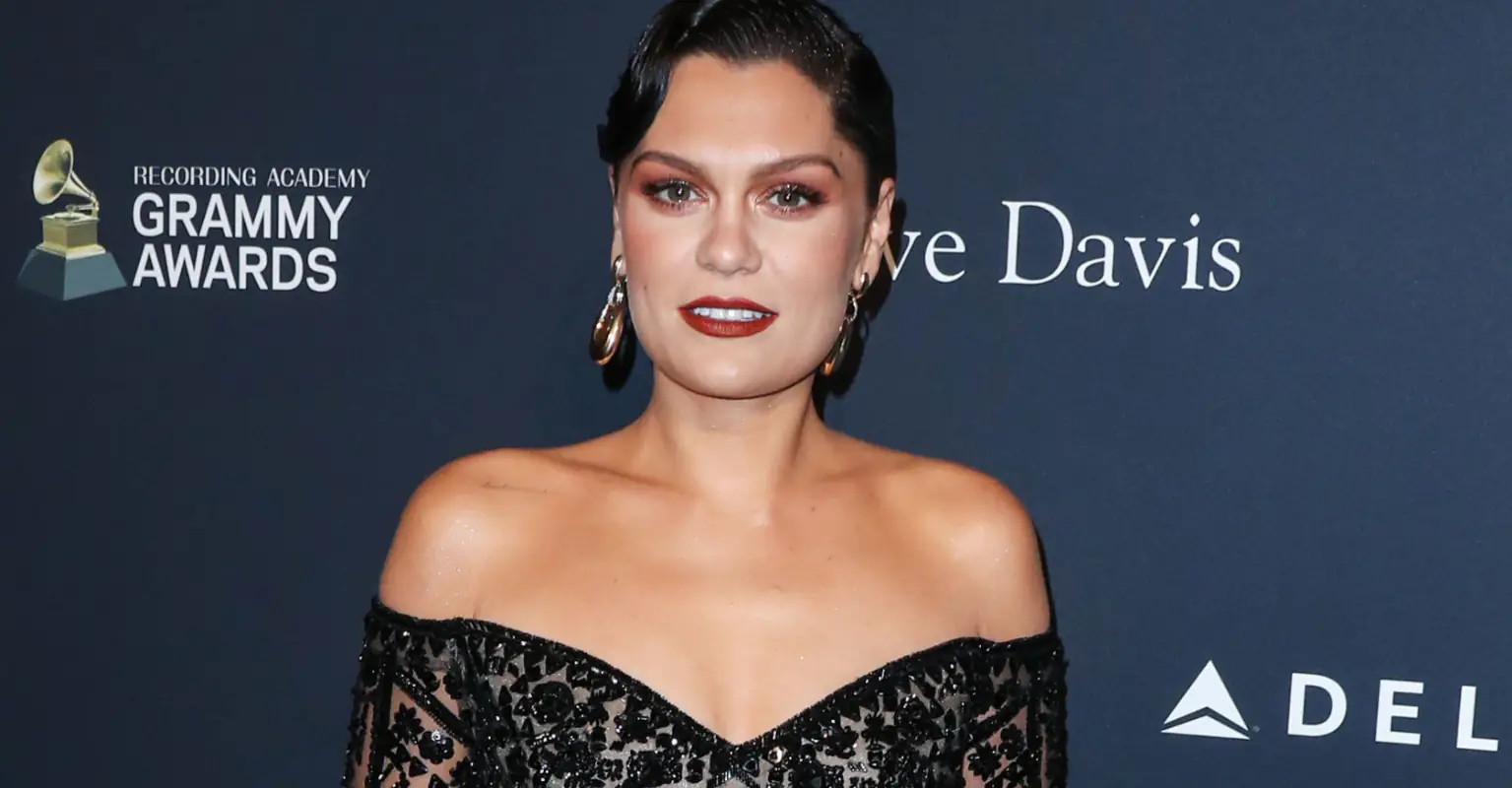 Jessie J hospitalized on Christmas Eve after waking up unable to hear or walk straight