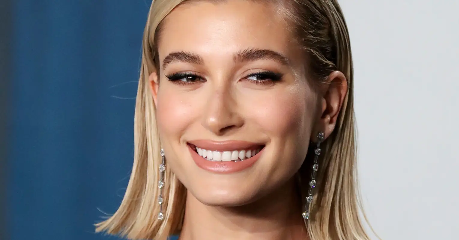 Hailey Bieber reveals she's working with a therapist to deal with abuse from trolls