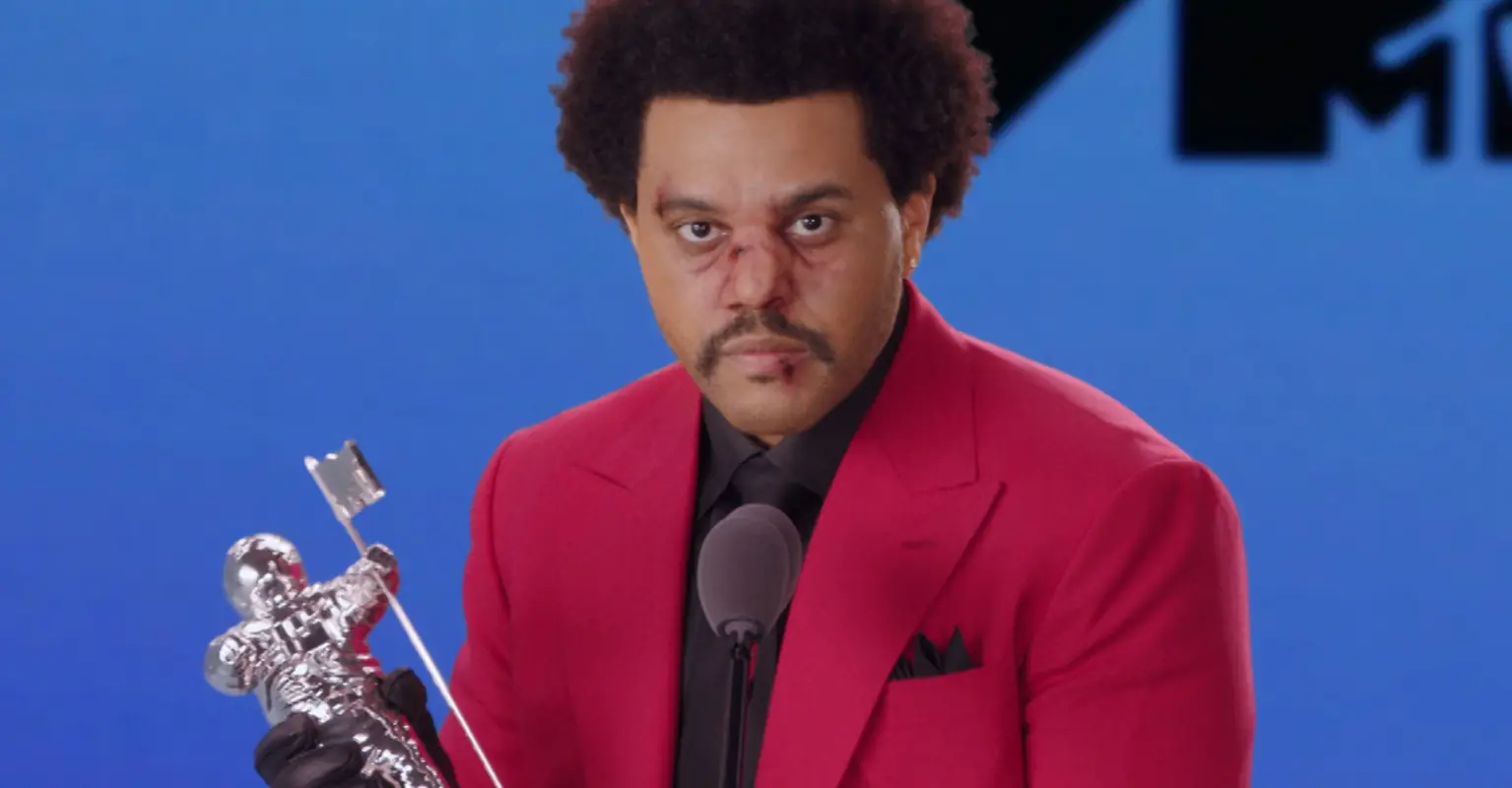 Fans think The Weeknd's new 'plastic surgery' look is a reference to his ex, Bella Hadid