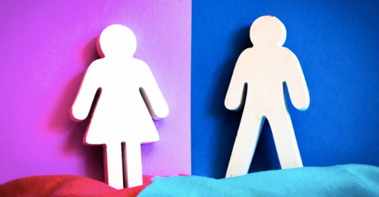 Mom raising her child without a gender is being accused of abuse