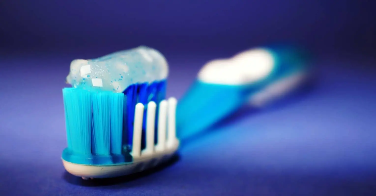 Doctor reveals that people should actually brush their teeth before breakfast