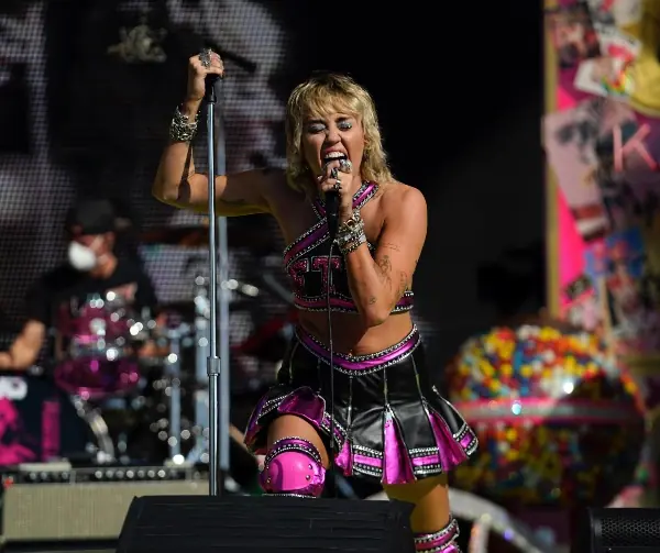 wp-image-1263093395 size-full