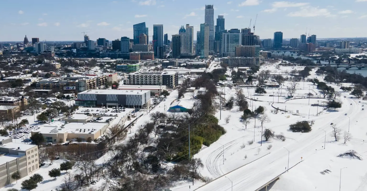 Incredible pictures show how Texas is dealing with freezing temperatures