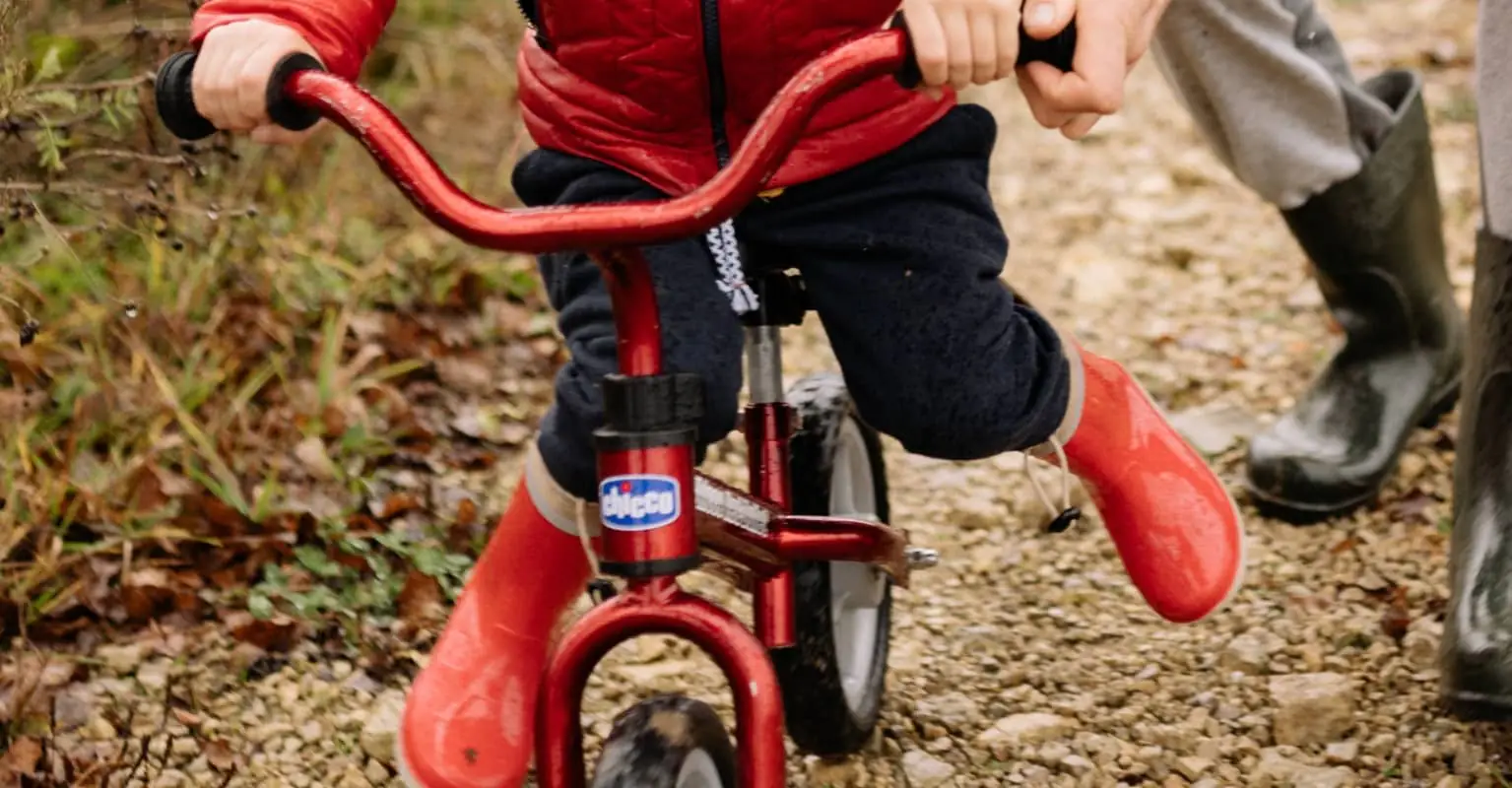 Dad's 'horrible' punishment for 'distraught' 9-year-old son divides parents