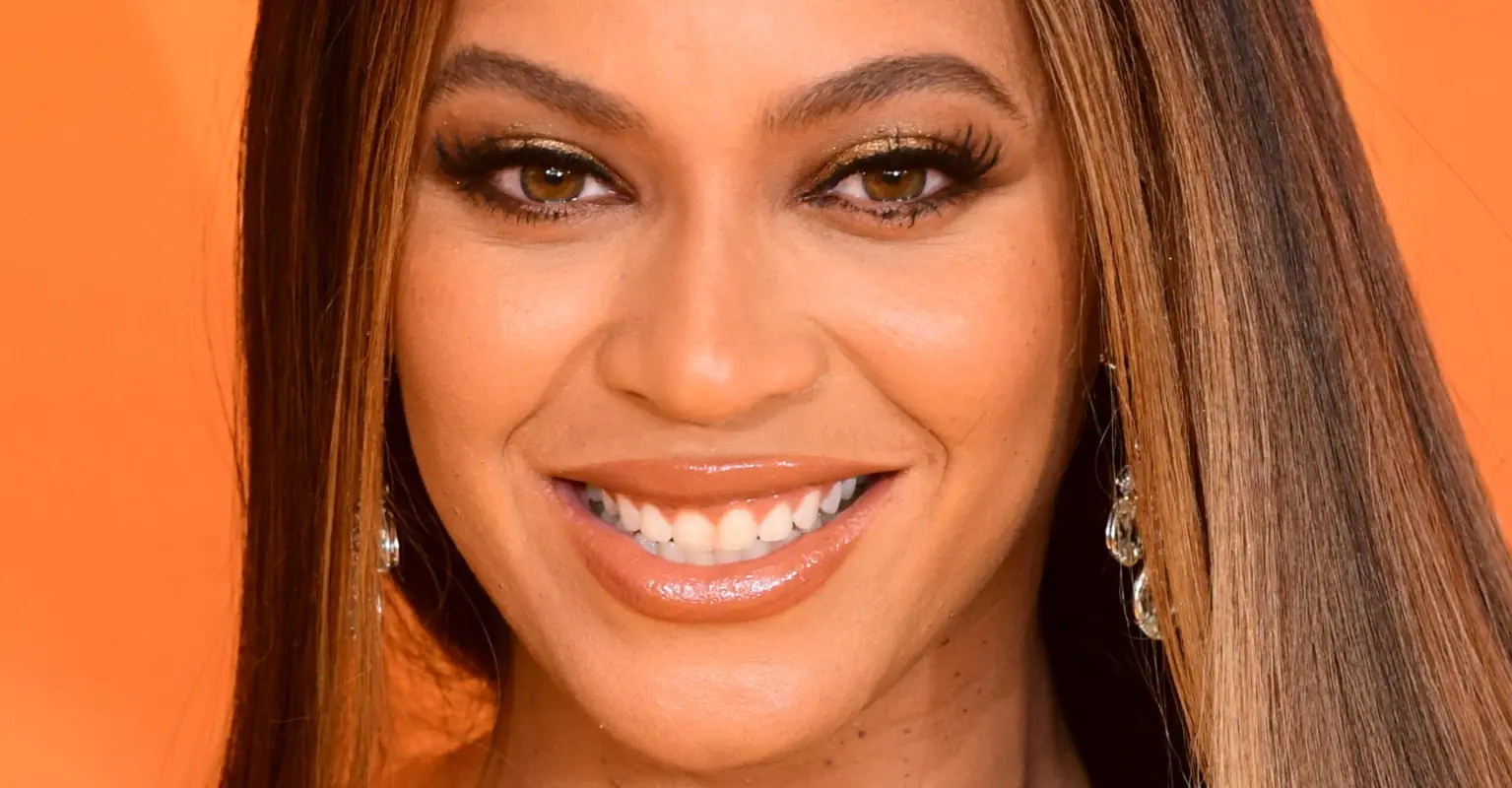 Producer reveals he accidentally kissed Beyoncé on the lips in front of Jay-Z and it was the 'worst thing'