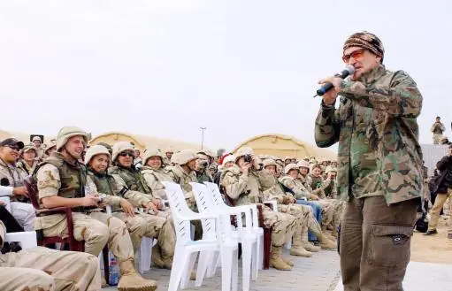 Robin Williams made every company he worked for hire homeless people, booking agent says - Article Image 2