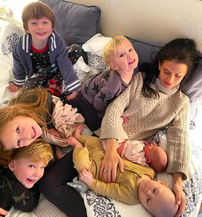 size-full wp-image-1263096656