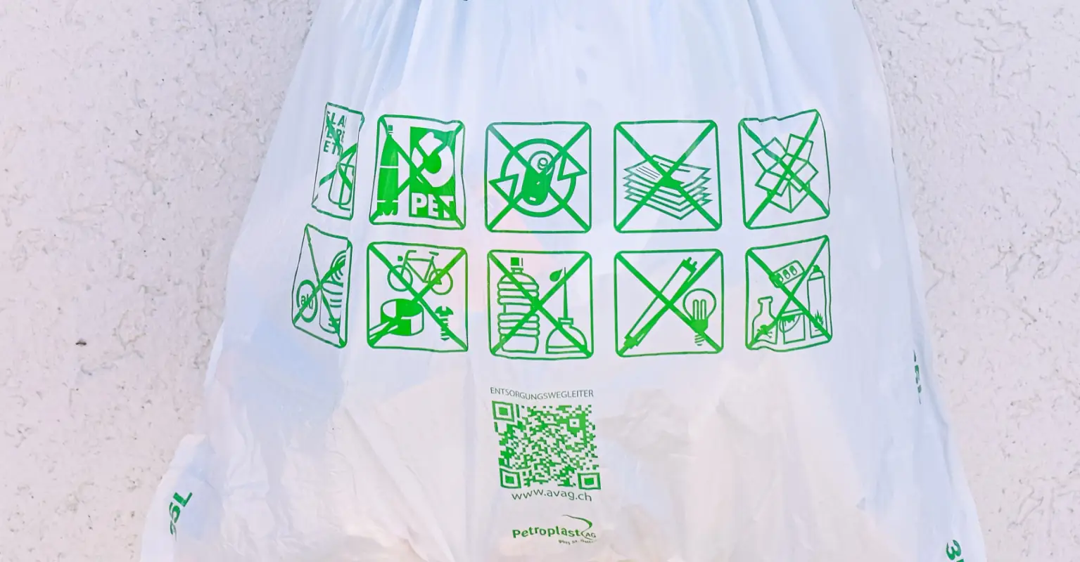 Climate change activist, 20, spends 589 consecutive days cleaning all trash on LA hiking trail