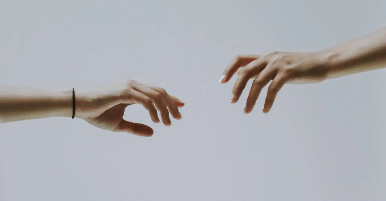 Women's Foundation shares secret hand signal that tells people you're in danger