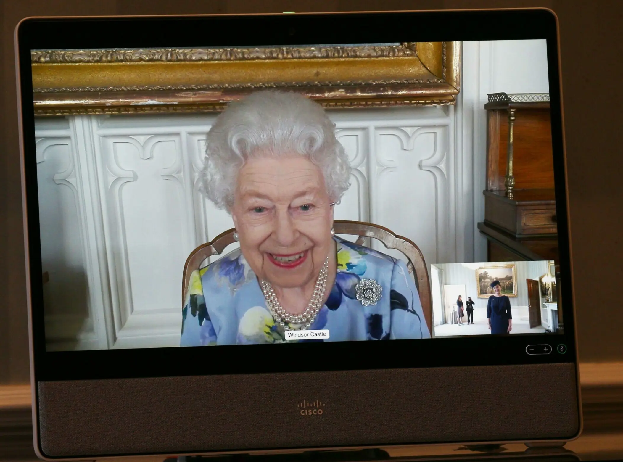 The Queen wears wedding jewel in touching tribute to late husband Prince Philip