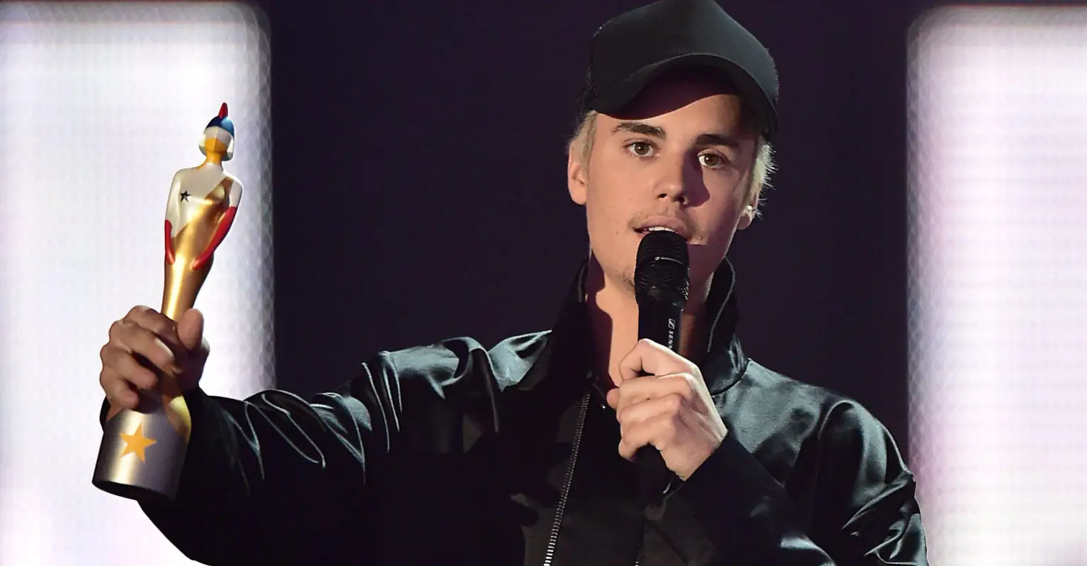 Justin Bieber shaves off dreadlocks following cultural appropriation backlash