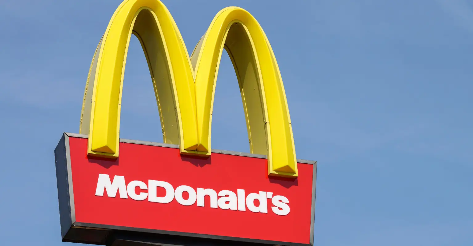 Brutally honest apology note at McDonald's says 'nobody wants to work anymore'