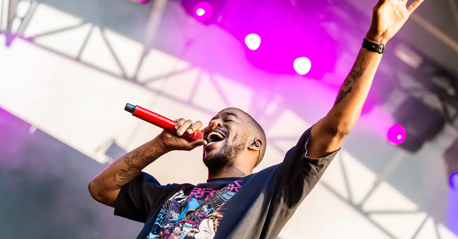 Kid Cudi praised online after wearing a floral dress on 'Saturday Night Live'