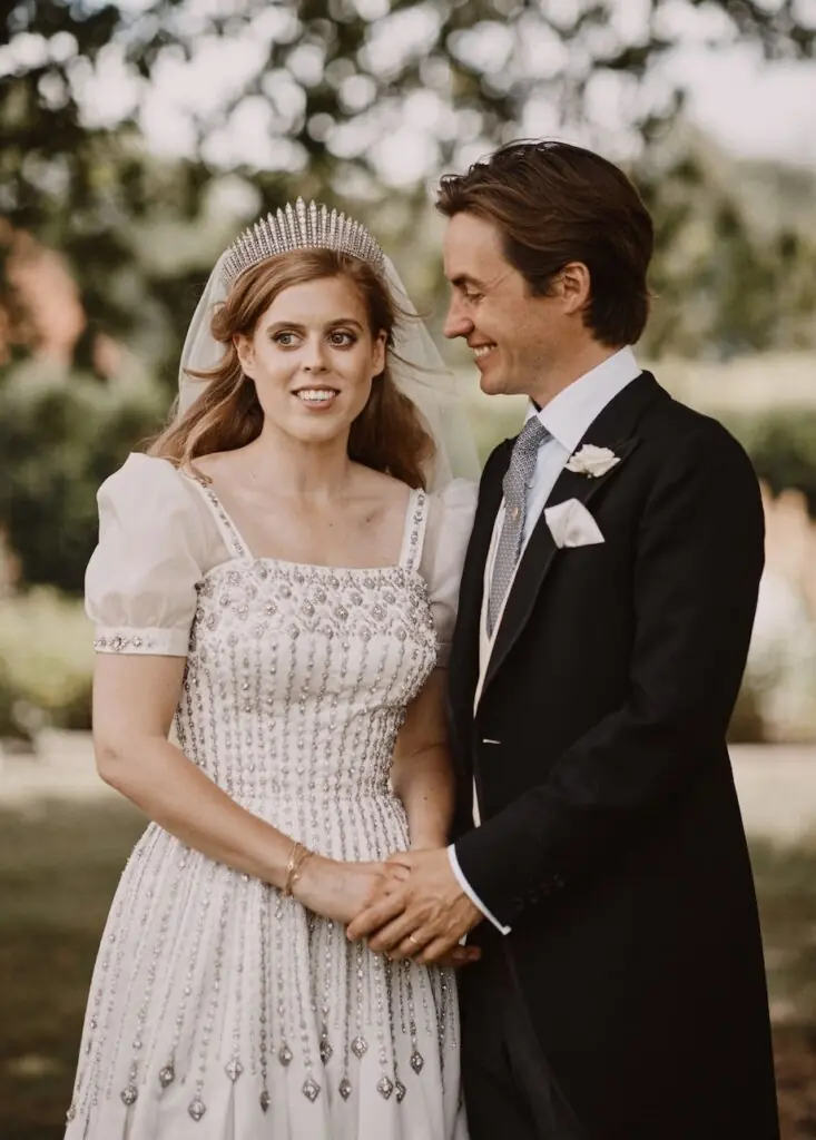 size-large wp-image-1263108876