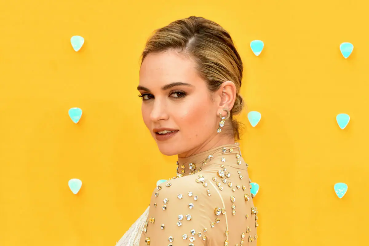 Lily James transforms into Pamela Anderson's 'Baywatch' character - and fans can't tell them apart