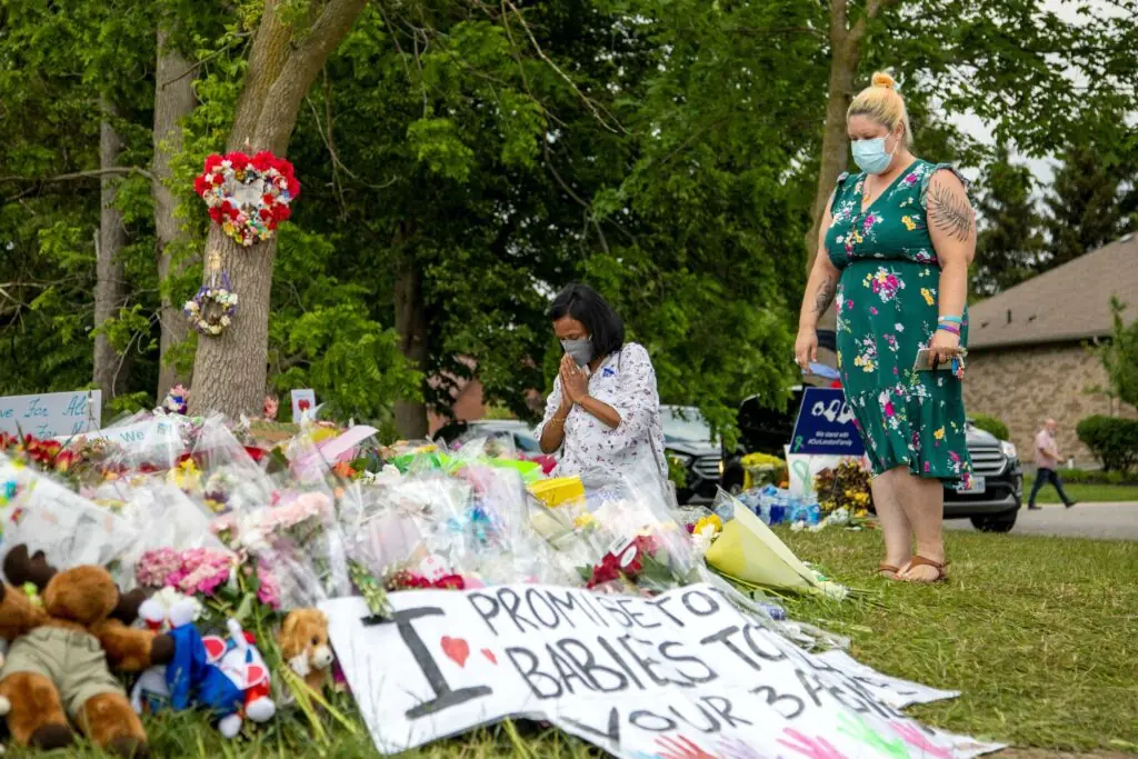 size-large wp-image-1263112952