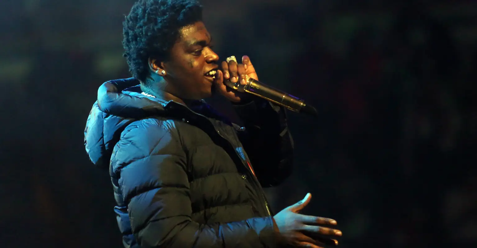 Rapper Kodak Black slammed by furious fans for throwing away $100,000 into the sea