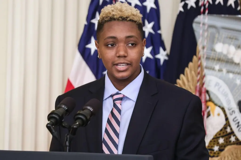 size-large wp-image-1263115119