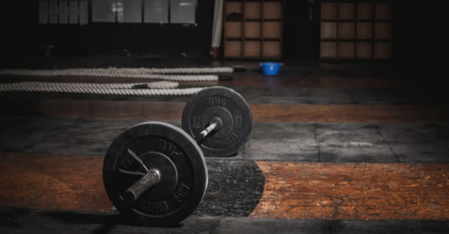 Bodybuilder shuts down woman who said girls find him more attractive before getting ripped
