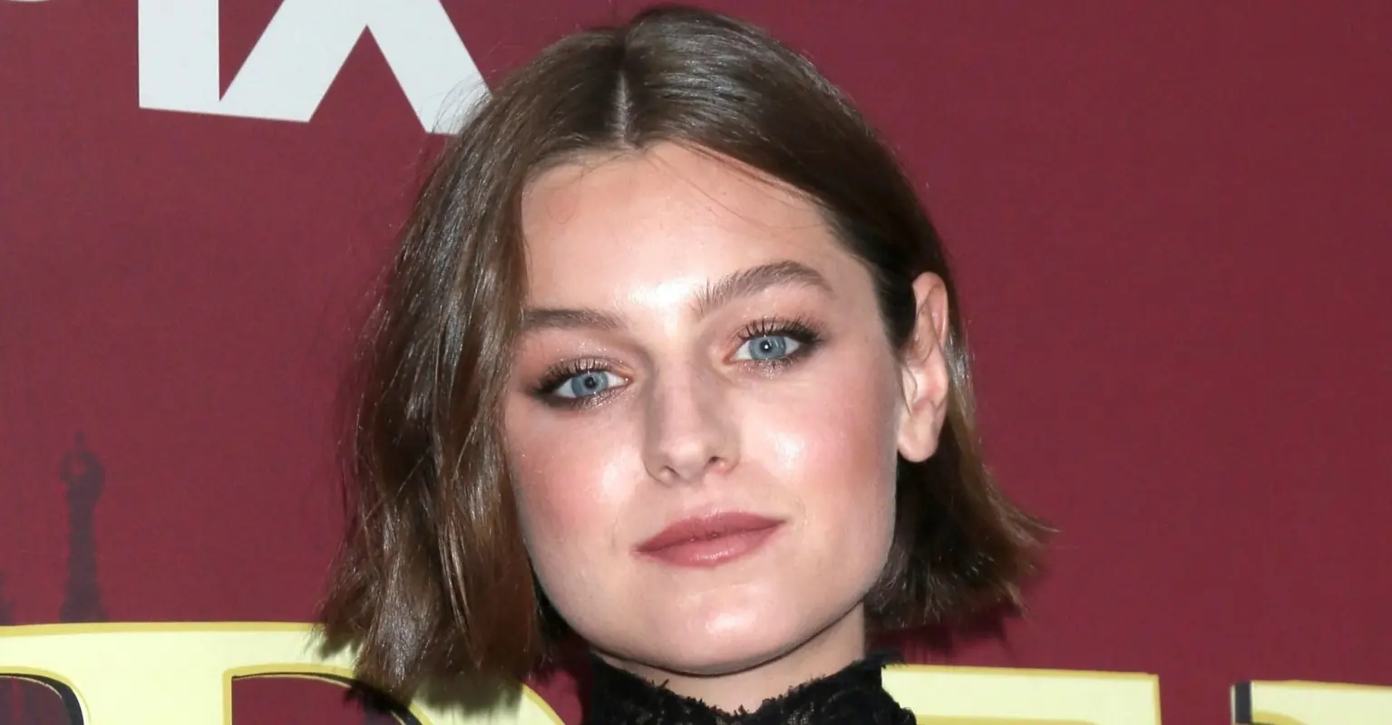 The Crown star Emma Corrin updates pronouns to she/they and opens up about wearing chest binder