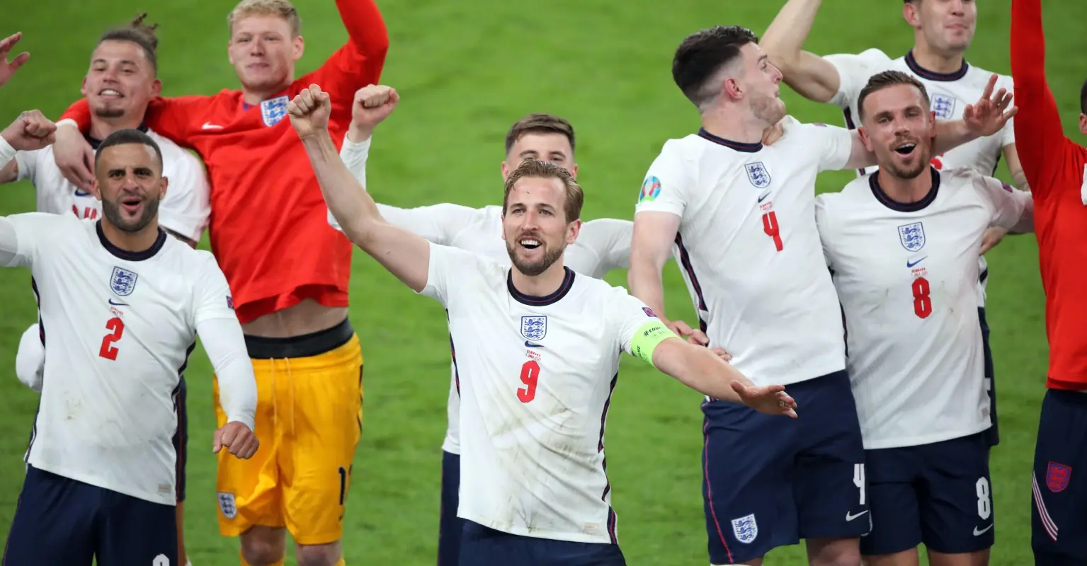 100,000 people sign petition to make Monday a Bank Holiday if England win the Euros