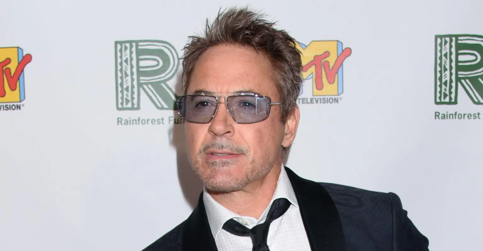 Robert Downey Jr. sends fans into a frenzy after unfollowing his Marvel co-stars on social media