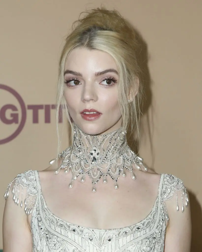 size-large wp-image-1263123245