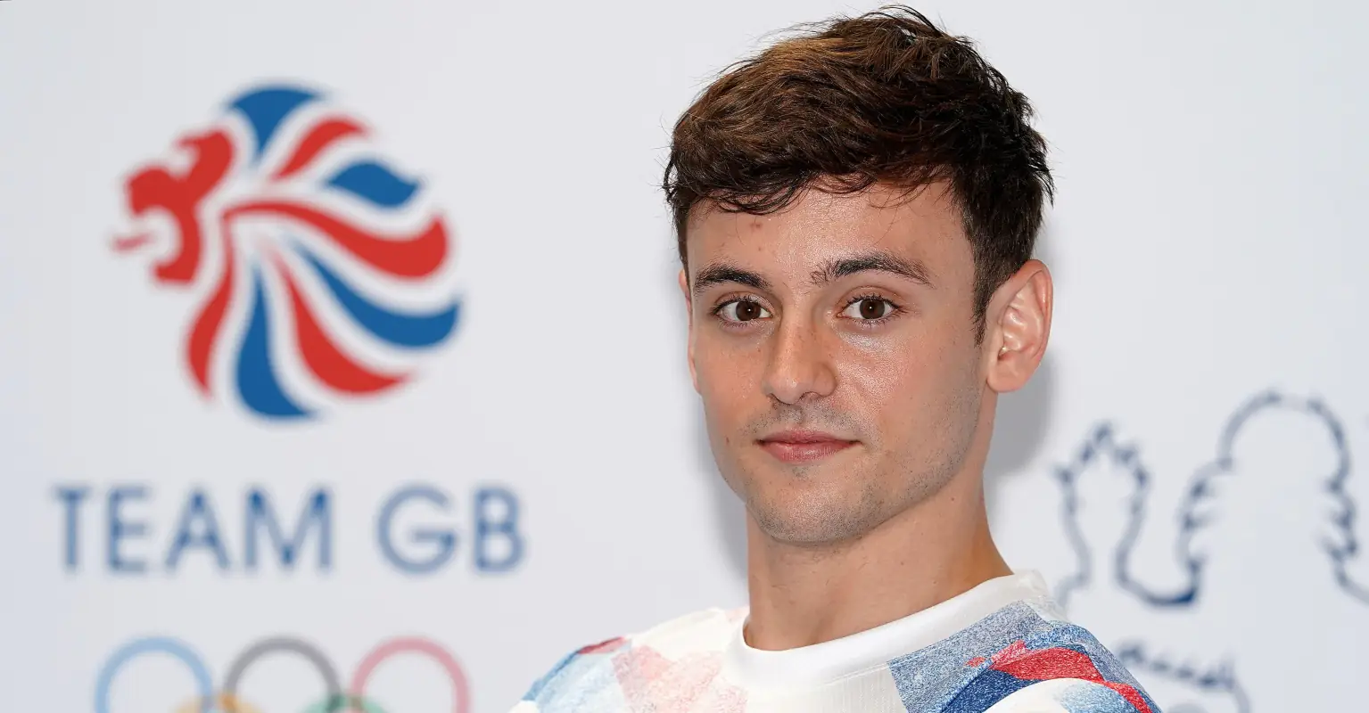 Tom Daley spotted knitting in Olympic stands and fans love it
