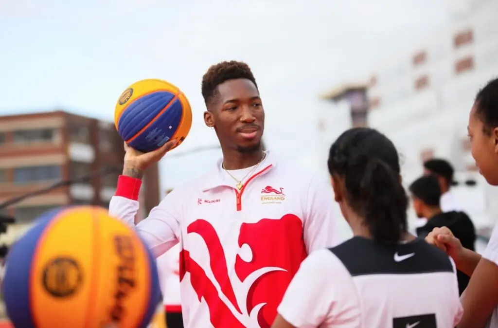 size-large wp-image-1263122195