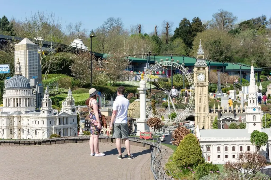 size-large wp-image-1263123769