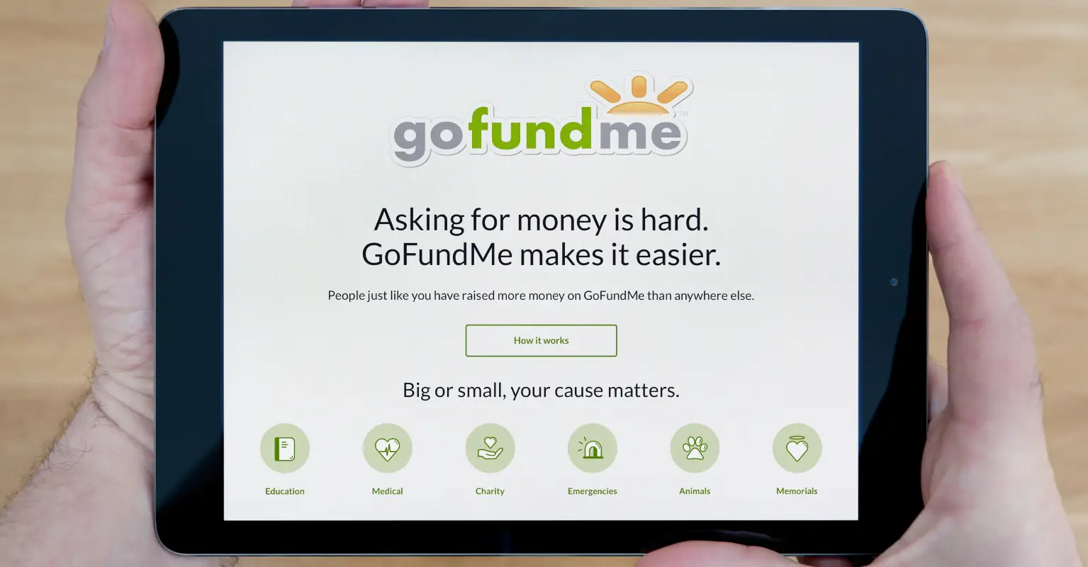 Woman who received $230k in donations after claiming to be struggling mom-of-3 admits the truth