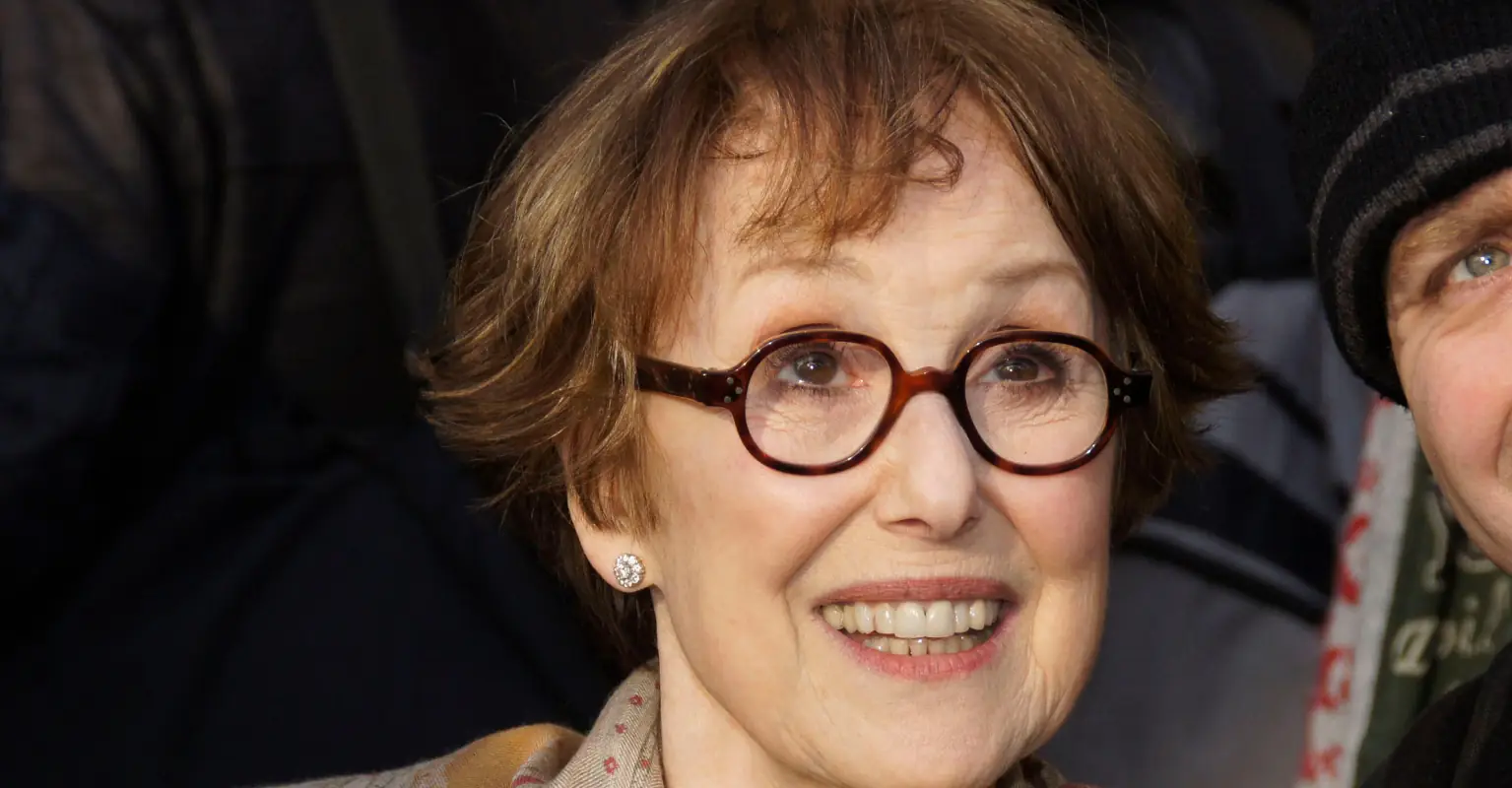 'Sherlock' star Una Stubbs has died at the age of 84