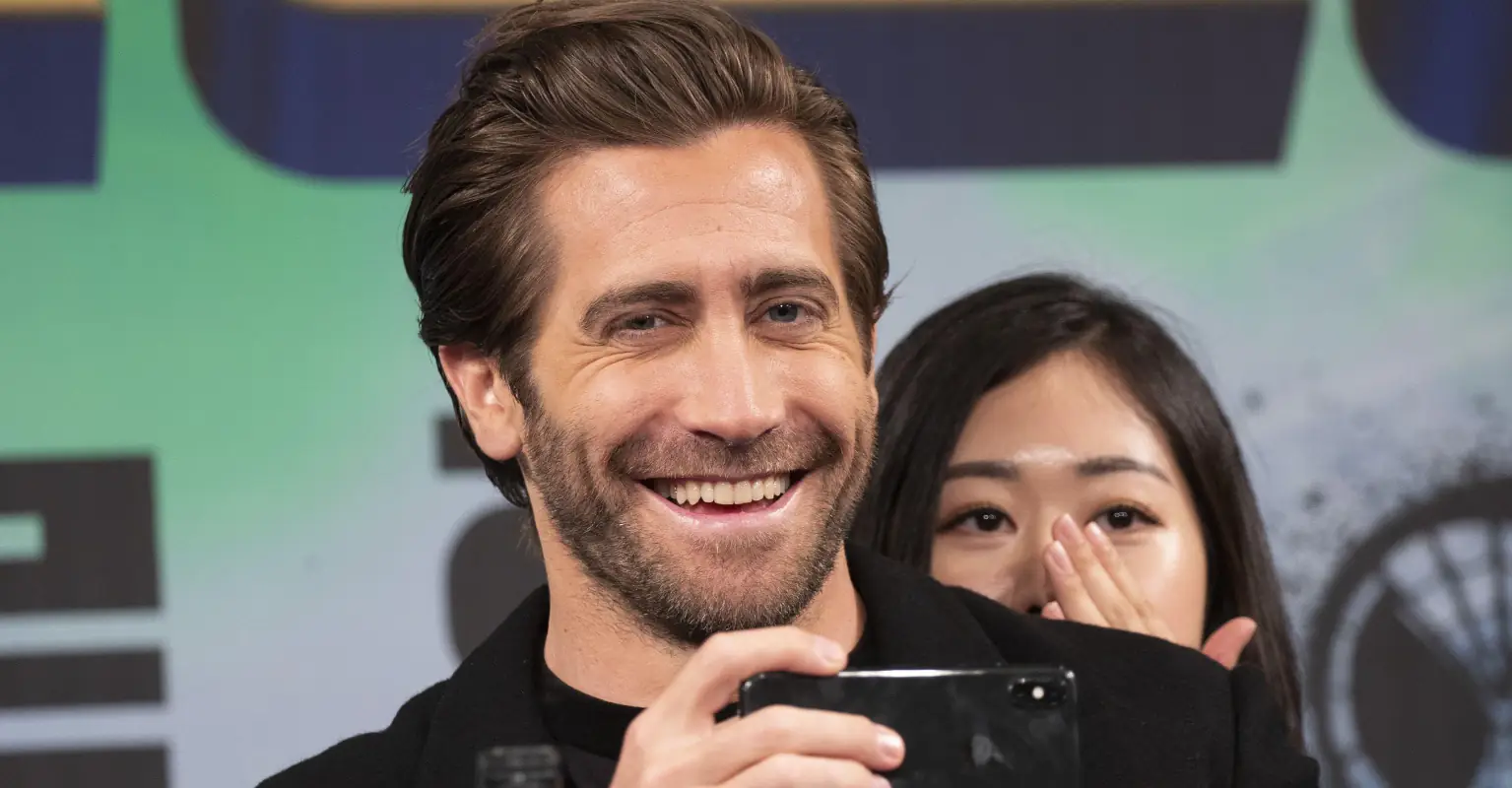 Jake Gyllenhaal says he finds regular bathing to be ‘less necessary’