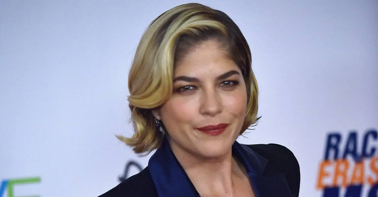 Selma Blair announces she's in remission from multiple sclerosis after stem cell transplant
