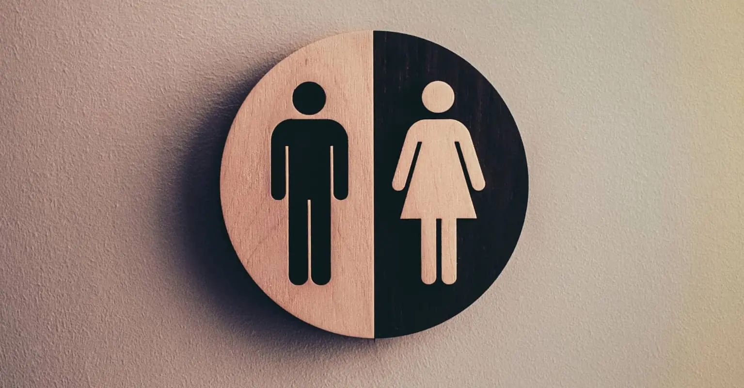 Father praised for perfectly explaining why he uses women's restrooms to change his daughter