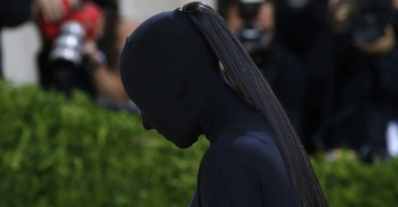 Kim Kardashian says she 'fought against' controversial Met Gala face mask: 'Why would I cover my face?'