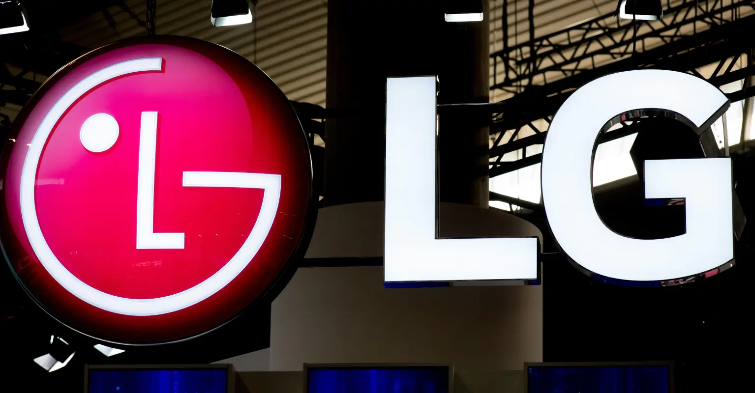 LG unveil its absolutely massive 325-inch television