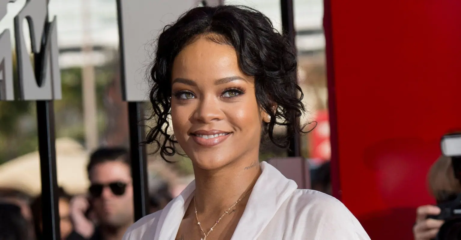 Rihanna sparks backlash for allowing white models to wear braids at her Savage X Fenty fashion show