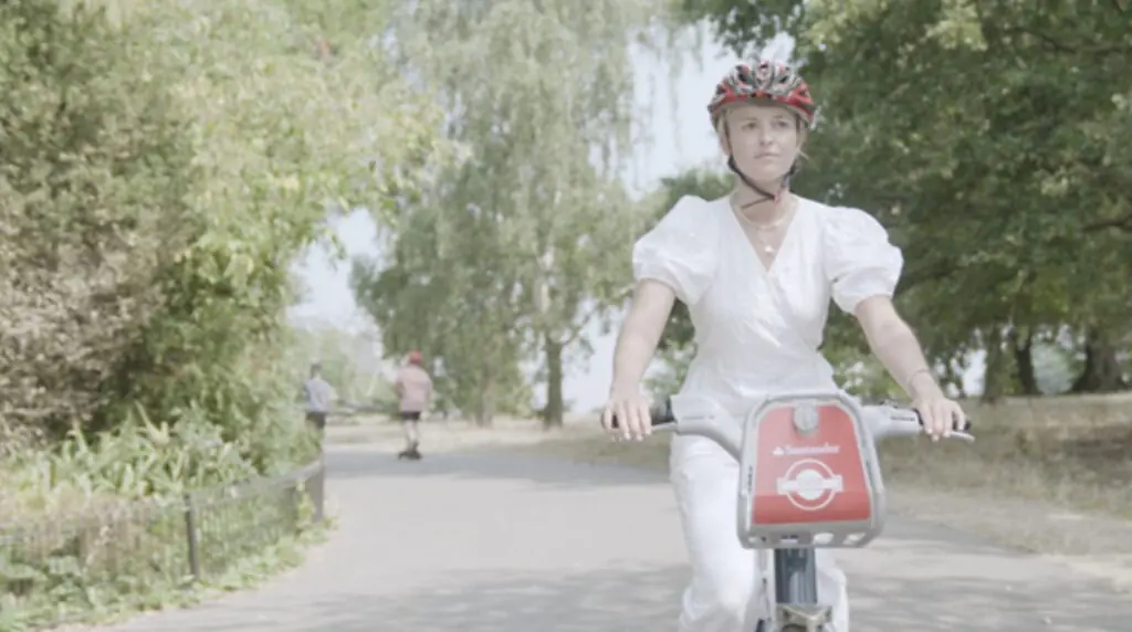 size-large wp-image-1263126601