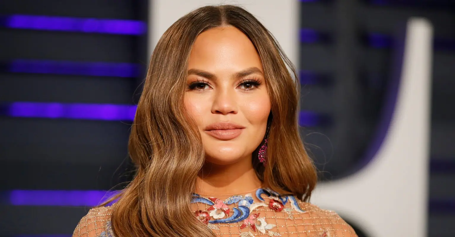 Chrissy Teigen celebrates 10 weeks of sobriety in her longest streak yet