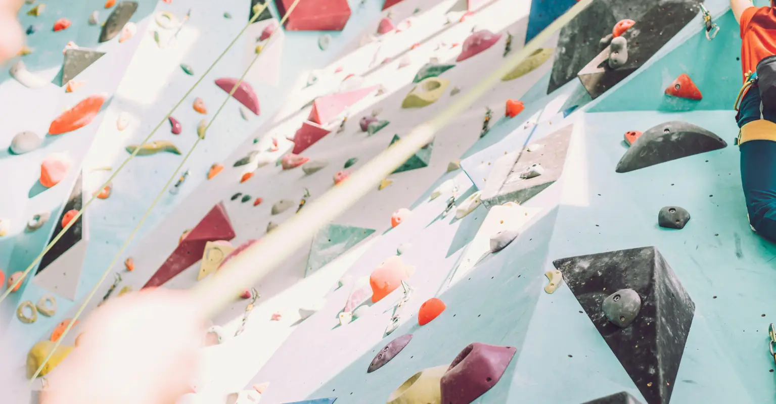 Climbing World Championships organizers apologize due to inappropriate close-ups of athlete