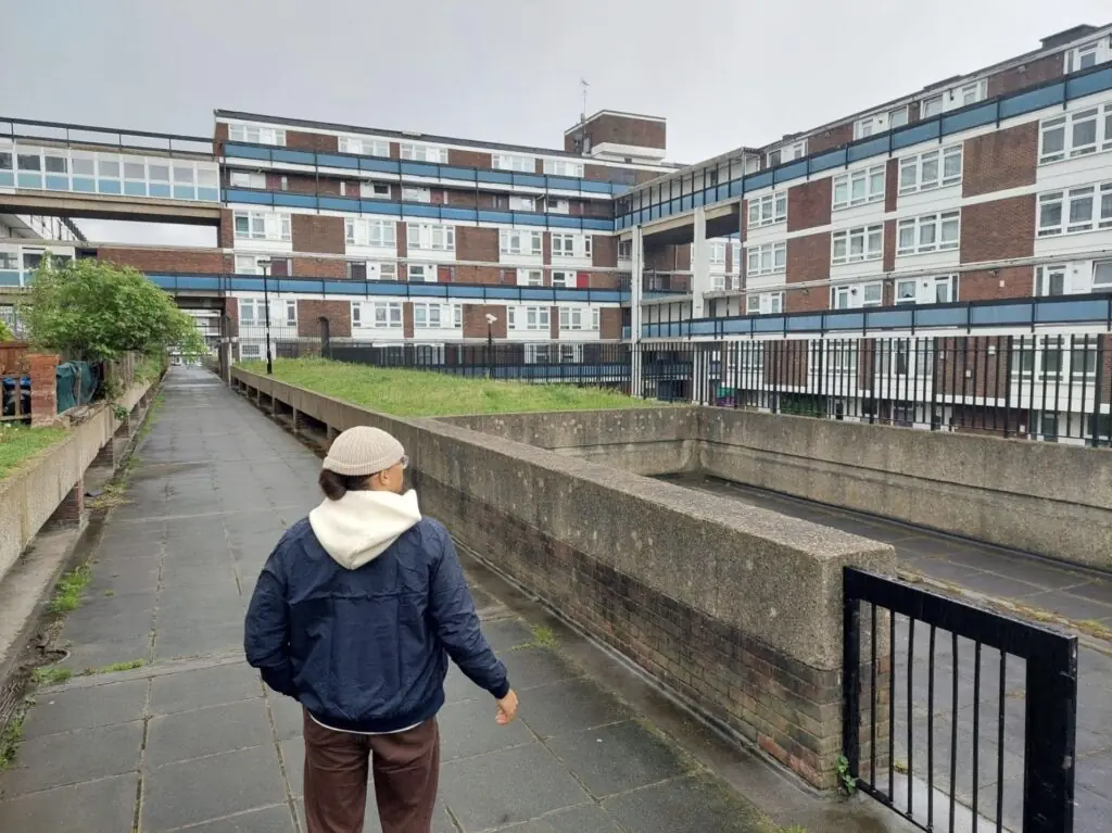 size-large wp-image-1263128235